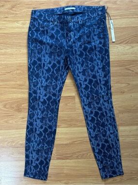 NWT Rich & Skinny Blue Snakeskin Print Low Rise Skinny Jeans 32